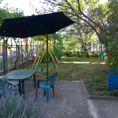 Casa de hóspedes лятна генчеви град Obzor